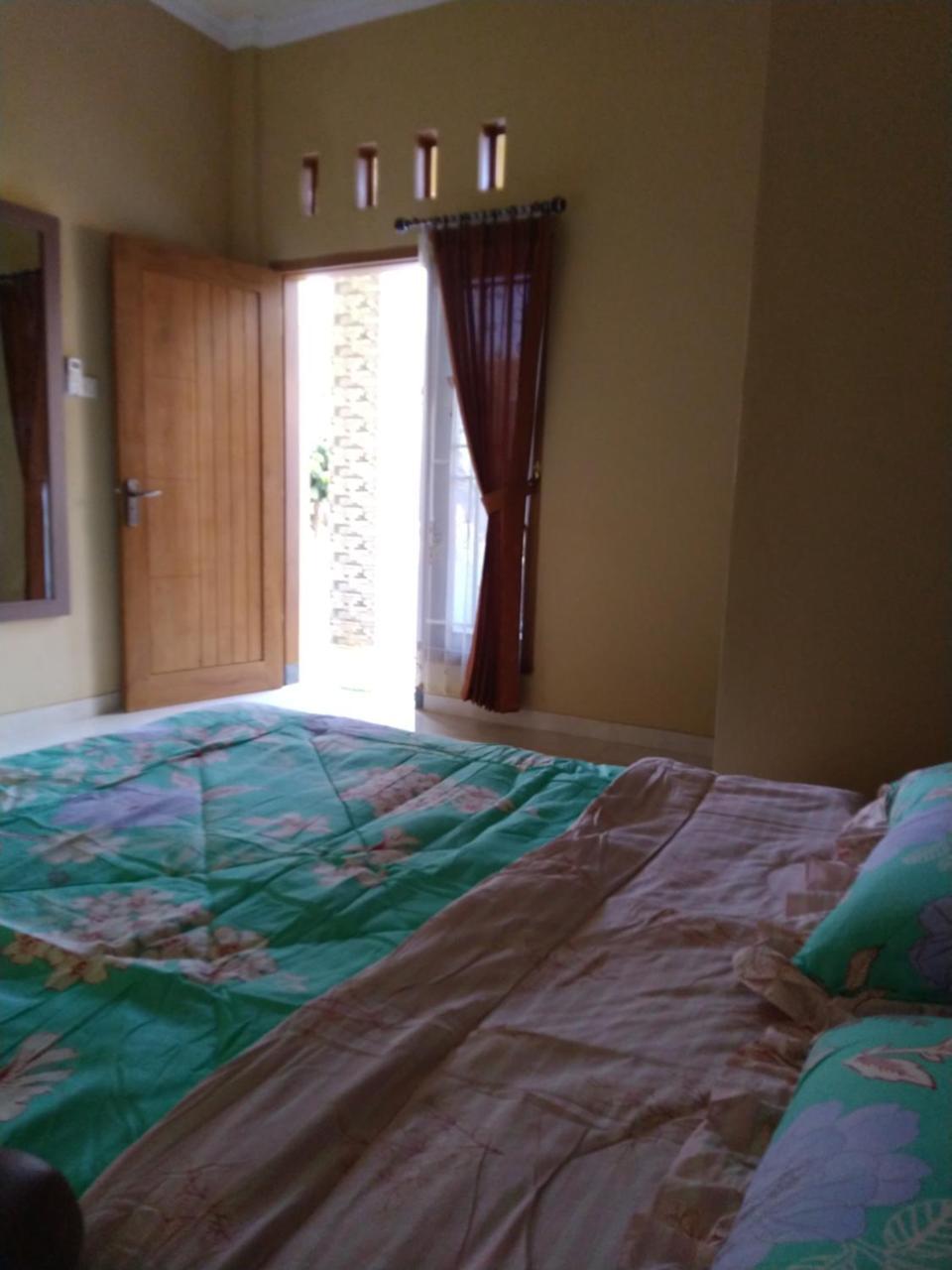 R3 Brawijaya Homestay Banyuwangi  Exterior foto