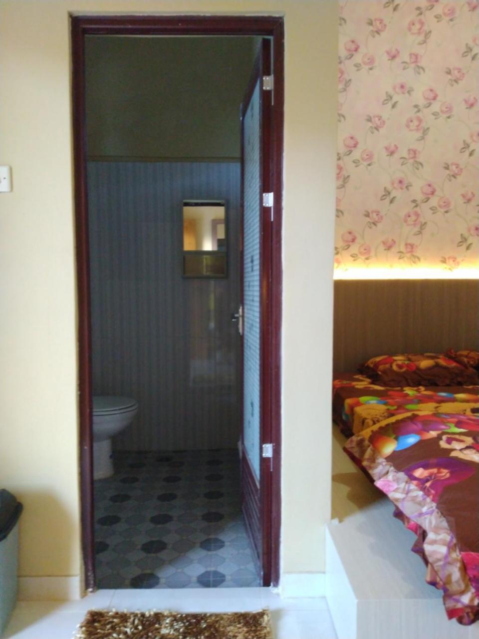 R3 Brawijaya Homestay Banyuwangi  Exterior foto